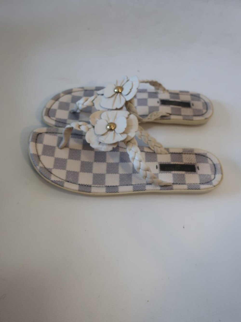 Louis Vuitton Damier Azur Beige, Gray Leather Floral Thong Sandals 38 EU/US 8 - Picture 3 of 11